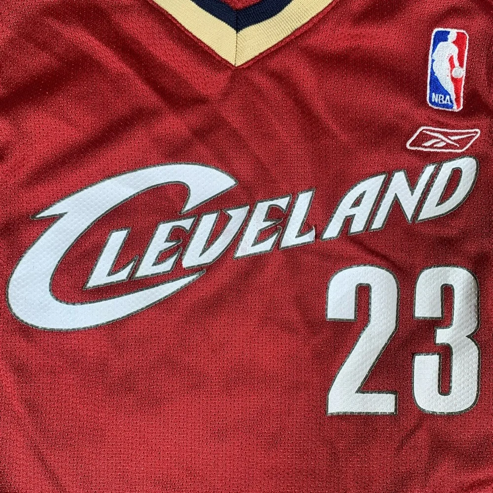 Vintage Reebok Lebron James #23 Cleveland Cavaliers Maroon NBA Jersey Youth Md‎